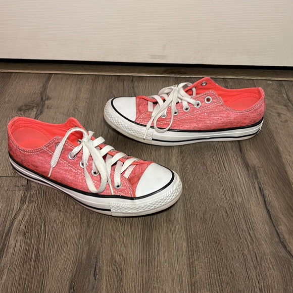 Pink Women’s Converse - Picture 2 of 5